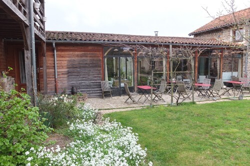 Chambre d'hôtes La Pierre Folle Chambres d'hôtes à Cluny